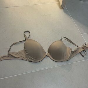 Victoria’s Secret pink Seamless Tan Bra